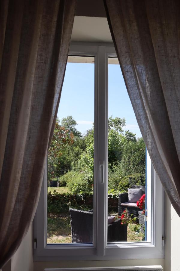 La Petite Boire - Chambres D'Hotes Pres D'Angers Murs-Erigne Bagian luar foto