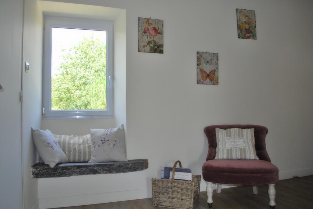La Petite Boire - Chambres D'Hotes Pres D'Angers Murs-Erigne Bagian luar foto